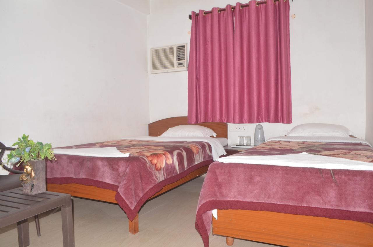 Hotel Vipassana Bodh Gaya Exterior foto